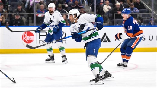 Bruins trade pitch lands Canucks' unique star