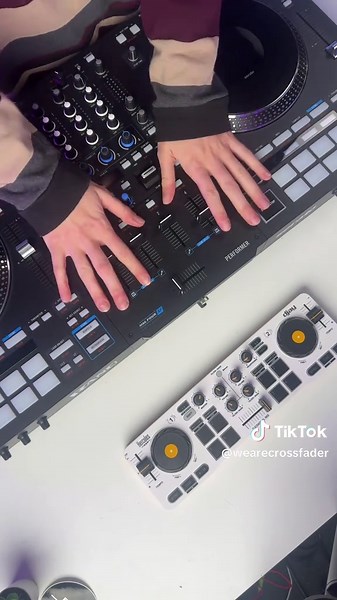 DJ Controller Choices: Mixing Opinions and Decisions