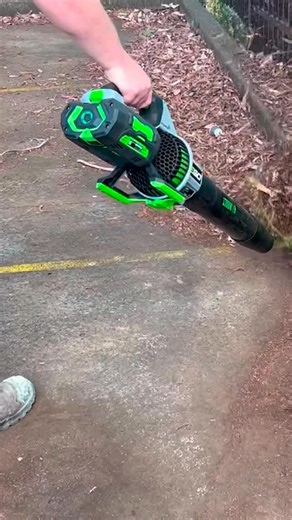 4.6K views · 22 reactions | The EGO POWER+ 52cm Select Cut Self-Propelled Mower and POWER+ 1300 M3/H Blower Combo kit - LMLB7656E-SP Score up to $2000 back in bonus points at the Flex and Ego Roadshow at all Sydney Tools stores. Ends Nov 1st - See in store for details, direct link in comments #welovetools #teamsydneytools | Sydney Tools | Facebook