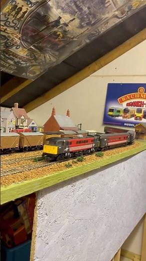 Hornby Class 86 Virgin Trains #train #modeltrains #railwaytrack #railway #trainspotting