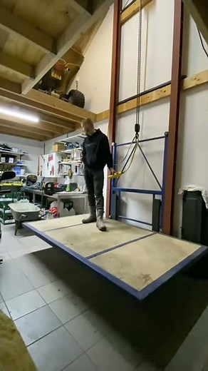 Garage elevator / attic lift 2