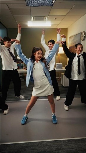 מאחורי הקלעים של השיר החדש שלי - אני רק ילדה🎬🍿