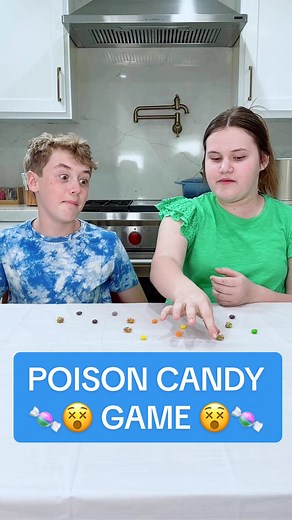 Parker plays the poison candy game w/ Gretchen from @The Weiss Family 🍬😵 #poisoncandygame #familygames #familygamenight #twoplayergames