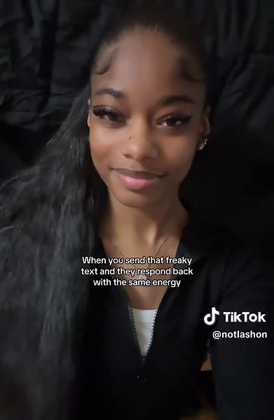 Sending Bold Texts: Matching Energies in Conversations