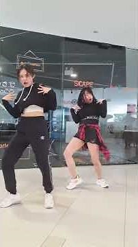 [CHALLENGE] Hyo ‘Dessert’ Dance Challenge (feat. Loopy, Soyeon from (G)-IDLE)