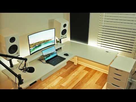 My Ultimate Minimal Laptop Desk Setup of 2026