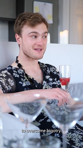 Metropolitan Left-Leaning Elite Critique through Comedy