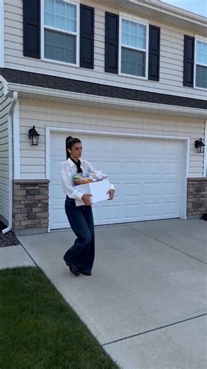 ✨ The future of home security is here! 🏡 Arpha Smart Lock – sleek, stylish, and super convenient! Unlock with your fingerprint in less than a second! ⚡️ No more searching for keys! Don't miss out on this upgrade! ⬇️#fingerprintlock #fyp #homeprotection #smartdoorlock #fyp