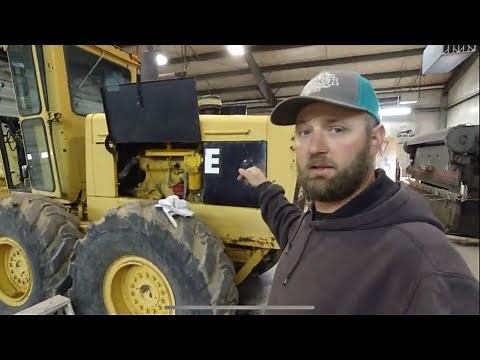 Fixing the John Deere Road Grader!