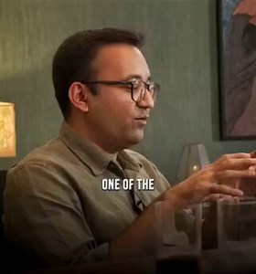 ♻️ Top 10 Battery Recycling Stocks 2026 | Multibagger EV Goldmine 🔋🔥⚡🔥⚡Don't Miss This Video And List 📌Tarun Mehta : CEO OF Ather Energy .1 . Gravita India Ltd : India’s leading lead recycler from used batteries (flagship business). Capacity ~2.36 lakh MTPA (lead), expanding to 7 lakh MTPA by FY28 including lithium-ion. Processes battery scrap into pure lead/alloys for OEMs like Exide/Amara Raja. Strong revenue/profit CAGR; global operations. 2 . Exide Industries Ltd : Major battery manufact