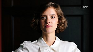 Babylon Berlin: Liv Lisa Fries über #MeToo und Lohnungleichheit