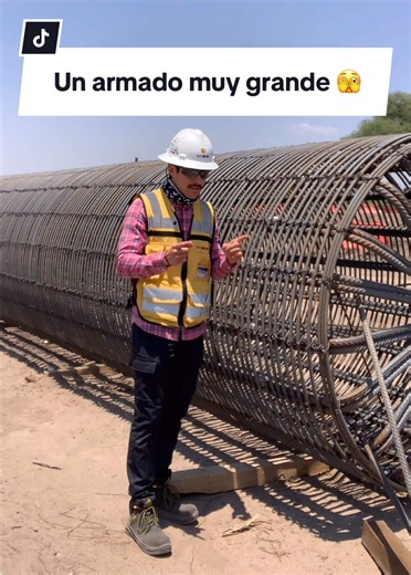 El acero es de los materiales más importantes en las obras de infraestructura. 👷🏼‍♂️ Pudimos apreciar el armado de una pila-columna con características que te interesará conocer. 👀😱 #ingefer #construccion #ingenieriacivil #acero #parati