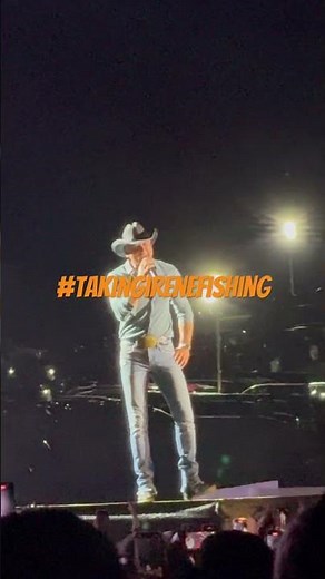 Tim McGraw at the Field of Dreams!!