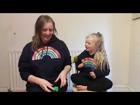 Makaton for 'Frog' 🐸