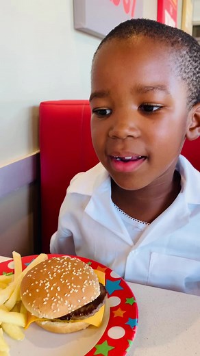 So all along bengimanager ipage lalosisi Ibanathi Mpungose kanti yena uyazi ukuthi wenza icontent🙆🏽‍♂️🤣🤣 ngicela ukumnika aziphathele manje🙆🏽‍♂️🙆🏽‍♂️🤣🤣🤣 | Ibanathi Mpungose