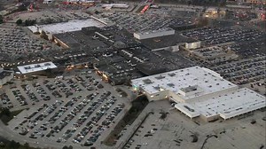 Suspect in custody after armed robbery in Woodfield Mall parking lot: Schaumburg police