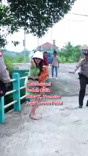 Kasihan Orang Tua dalam Love Story The Series