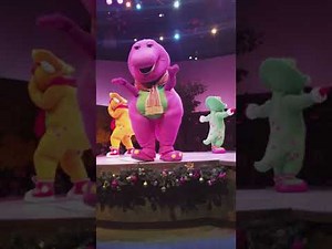Universal Orlando - Holiday Barney Show
