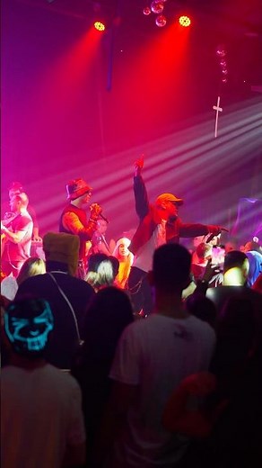 Así se vivió la noche de hallowen en La eskina D’ Lores .Contactenos al 305 877 0740