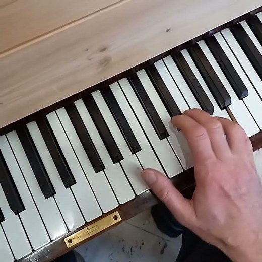 Boogie Woogie Piano.. "J.B's Boogie"..Right Hand Run!!! ..Very Cool!!!