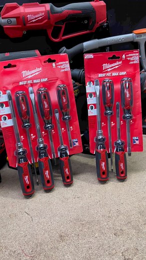New Milwaukee USA Made Cushion Grip Screwdriver Kits - precision fit, laser etched, nice grip, quality build - Available in both 4 and 6 pce kits at all Sydney Tools stores and online at https://sydneytools.com.au/product/milwaukee-mt2004-4pce-screwdriver-kit-with-cushion-grip & https://sydneytools.com.au/product/milwaukee-mt2006-6pce-cushion-grip-screwdriver-kit #welovetools #teamsydneytools #milwaukee #newtools | Sydney Tools