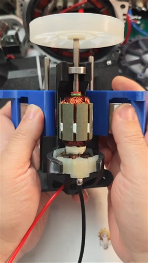 Open Circuit DC Motor Megnet Experiment ° DC Motor #dcmotor #tech #shorts