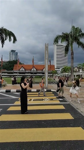 Merdeka Square Kuala Lumpur 🇲🇾 | Dataran Merdeka Walking Tour | Historic KL Landmark