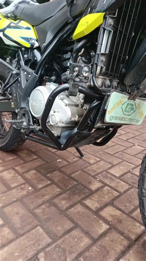 custom engine guard Yamaha wr155 Buat motor lain yg pengen silakan merapat ke bengkel aja. Follow IG GENETICMOTO open 08.00-17.00 PM wa : 0815-111-400-36 terima custom n pembuatan braket box, crashbar, skidplate dll. #Genetic_Moto #wr155 #yamaha #yamahawr155 #geneticmoto