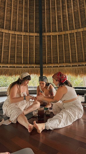 Rebekah Faith Moyer | What a year….not gonna lie it has been an incredibly challenging one but in all the best ways- I can’t believe how life has changed since... | Instagram