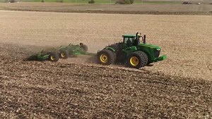 The all new 2680H High-Performance Disc from John Deere. With individual arms to ensure that the discs cover more ground more efficiently, the disc blades are individually mounted to allow for excellent residual flow. The Disc quickly and efficiently chops, breaks, and returns the residue into the soil to fertilise and hold moisture in the field more effectively. Contact your nearest dealer to pre-order the 2680H High-Performance Disc today. https://bit.ly/2Z3QReY #JohnDeereAfrica #BelieveInGrea