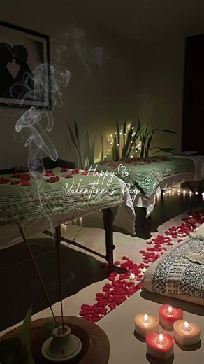 Surprise your partner with an unforgettable Valentine's Day. Massage at home with romantic decoration and candles. 📲Book now 52 984 168 1445 #happyvalentinesday #couplemassage #tulum #massagetulum #homemassage