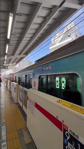 東急東横線、自由が丘駅に入線。🚃