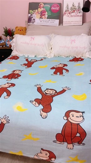 Curious George was my whole childhood 💗🐵 so frikin cute#curiousgeorge#cartoon#cute#curiousgeorgefans#monkey#curiousgeorgetiktok#curiousgeorgeblanket #kidsgift#kidsshow#childhood #blanket #kids #george#monkeylover#globalpicks #babymonkey#toddlergiftideas#tvshow #yellow #monkeytiktok #tiktokshopcreatorpicks#TikTokHolidayHaul#fyp