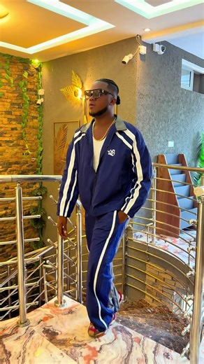 Aaron de tous ✪ (@aaron_smith_mavambu_m_m)’s videos with son original - bmn.tv