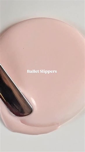 Satisfying swatches🩷💅 Shades: Ballet Slippers Muchi, Muchi Pencil Me In | essie
