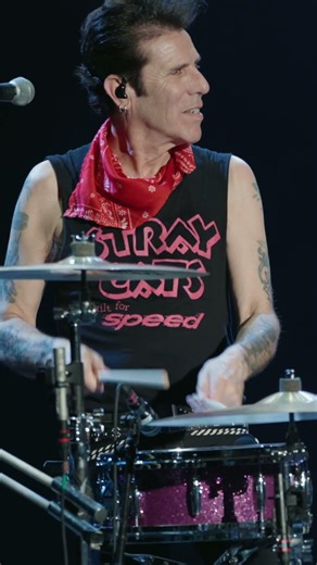 Happy birthday Slim Jim Phantom! 🎂 #rockabilly #straycats