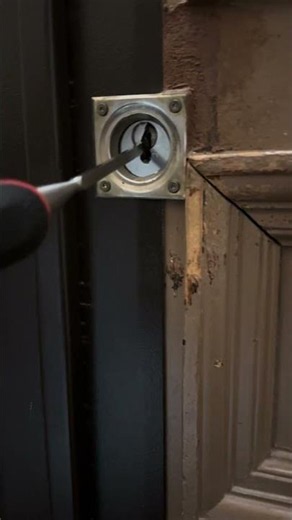 Ouverture d’une serrure blindée fermée à clé à Marseille