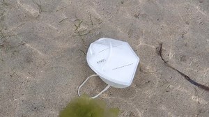 Single Use K95 Single Use Disposable: vídeo stock (100% livre de direitos) 1062867466 | Shutterstock