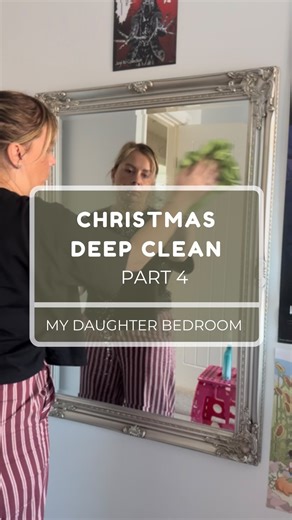Maria Hewick on Instagram: "THE CHRISTMAS DEEP CLEAN - PART 4: My Daughters Bedroom ✨ Here’s everything you need to know… - I put the curtains in the washing machine (always check the label before you do this). - Bedding stripped and washed. - High dusting. I went around the walls, ceiling and coving. I got my high duster from TikTok Shop but you could use a Flash Speed Mop with a Dry Pad on it. - Blinds. I dusted every slat with a Minky Dusting Glove then cleaned every slat with Zoflora Multipu