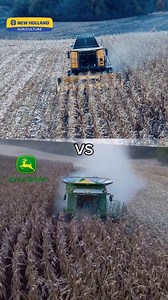 John Deere VS New Holland. Which combine would you prefer? #farm #agriculture #agro #combine #newholland #johndeere #farming #reels | Agro Shorts