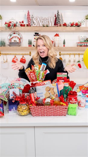 🎁 20 clutter free gift ideas for everyone on your list! See the full list here 🤩: https://youtu.be/qBxrNVbdytA #clutterfreegifts #giftgivingguide #giftsforeveryone #giftgivingguide2025 #holidaygiftideas #giftideas | ClutterBug