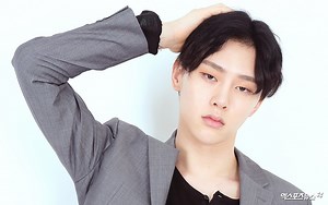 Kwon Hyun Bin Bikin Kejutan Mampir ke Studio 'Produce X 101' Untuk Dukung Peserta Ini