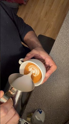 how to make a latte barista training #latteart #fypシ #coffeelatteart