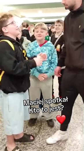 Filmy użytkownika wujek_Jasza (@wujek_jasza) z muzyką oryginalny dźwięk - wujek_Jasza