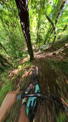 🔥 STEEZE ENDURO MTB RIDE 🚀 #velo #vélo #vtt #enduromtb #mtb #mountainbike #downhill #downhillmtb