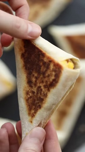 3.2M views · 62K reactions | Breakfast Pockets  Recipe on the blog/in comments! | Don't Go Bacon My Heart | Facebook