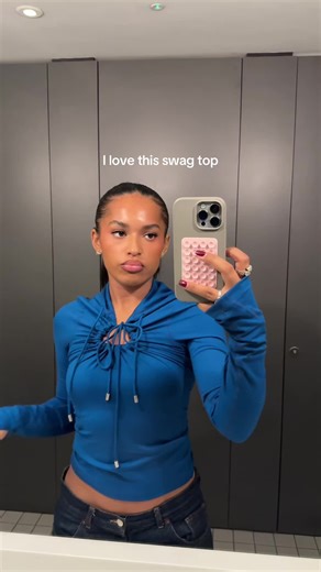 #blue #feelingblueattimes #itsalrightthough #lowkeythinkimwearingitwrong