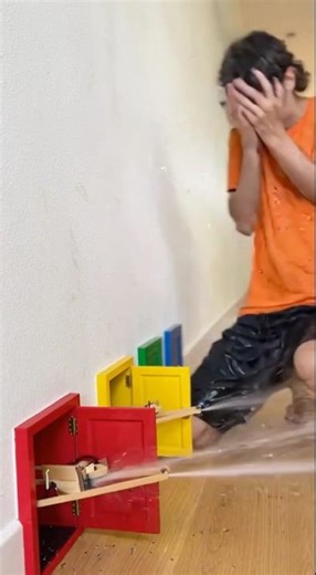 Which door would you choose? 😱🚪 Don't open the wrong door! 🦁