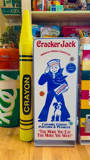 I WANT CANDY! 🤗🍭 we’ve scored more TREATS than tricks this october. check out this trio of 👁️🍬, pun intended! these vintage vending machines will be super sweet additions to our personal collection. the TRICK is gonna be finding enough wall space to hang them lol! 👻 | old.school.designs