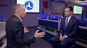 Inside the DOT operations center as Thanksgiving travel rush underway